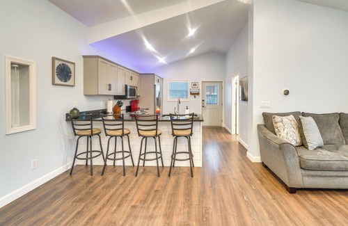 Deep Water Maison | Near Kanawha River: Unique Renovated Home w/ Yard!