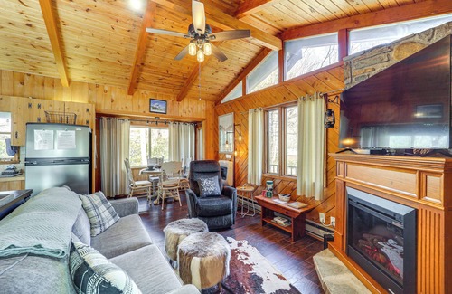 Newland Cottage | Near Lake + Trails: Rustic Newland Cabin w/ Deck!