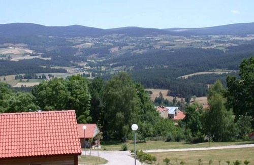 Blavignac Chalet De Ski | Proche du MALZIEU-VILLE, chalet*** bien situé , piscine couverte