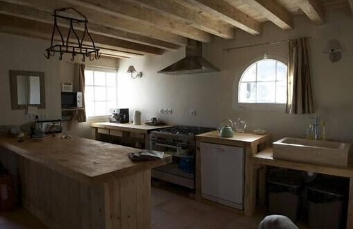 Villeherviers Cottage | Magnifique gîte, bord de rivière la Sauldre, piscine & tennis, 8-11pers, SOLOGNE