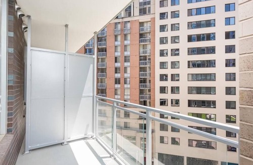Woodmont Triangle Appartement | Près de Chevy Chase | Appartement 1BR | Bethesda | par GLS