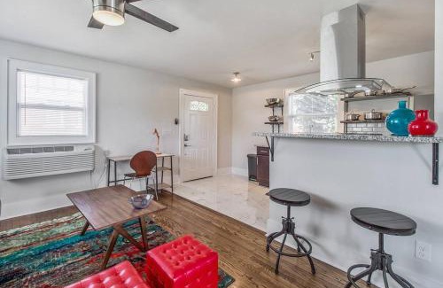 Lincoln Terrace Appartement | Near OU Medical Bricktown an Artist Apartment