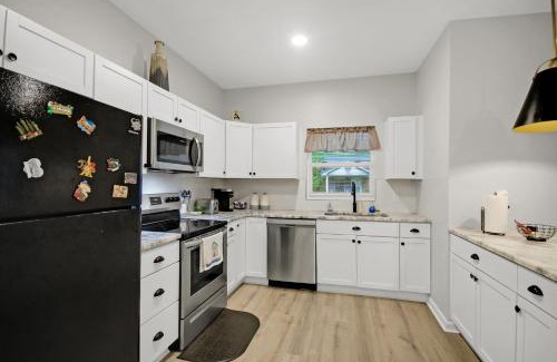 Hanahan Maison | Near Park Circle, Downtown, And Beaches
