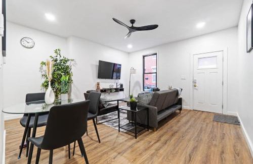 Mexican War Streets Maison | Near Stadium 2 Bdrm House w Fire Pit Free WiFi