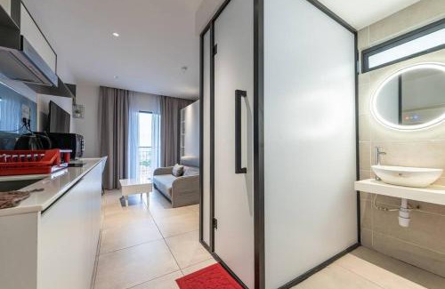 Shah Alam Appartement | Near Subang Airport DK Impian Balcony Room 1-2 pax