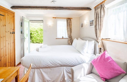 Rackheath Appartement | Swift Host Barn Cottage Rural Barn near the Norfolk Broads