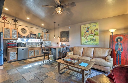Tucson Maison | Tucson Home w / Porch & Lavish Yard près de Trail Heads
