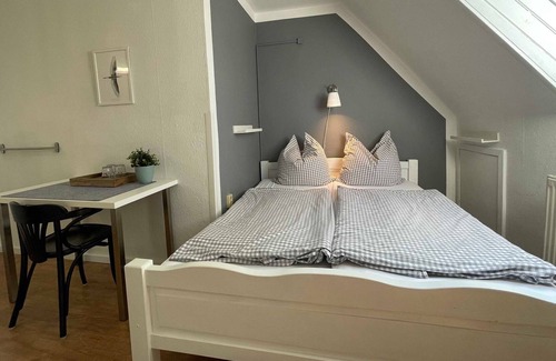 Ludershagen Cottage | Double room (small, external bathroom) - At Zingst: Schmidt's Gasthof