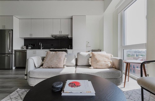 Old Town Appartement | Neat Old Town 1BR Gym, W/D, Rooftop, BBQ & A/C, by Blueground