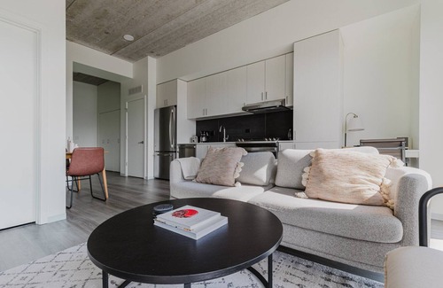 Old Town Appartement | Neat Old Town 1BR Gym, W/D, Rooftop, BBQ & A/C, by Blueground