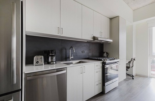 Old Town Appartement | Neat Old Town 1BR Gym, W/D, Rooftop, BBQ & A/C, by Blueground