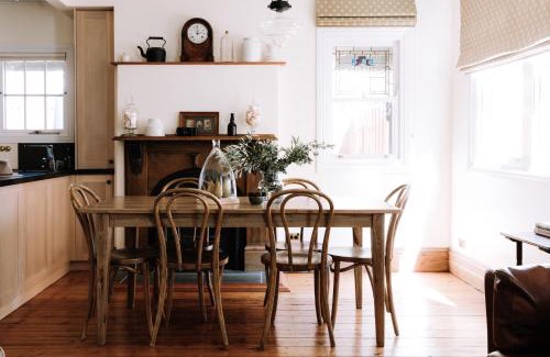 Beechworth Maison | Ned Kelly’s Marlo Cottage - in the best Beechworth location