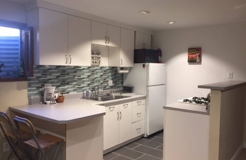 Nederland Appartement | Nederland Appartement à deux niveaux, cuisine complète, privé