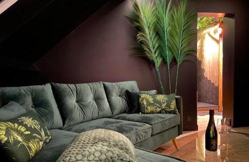 Pontault-Combault Appartement | Need'Amour - Suite chaleureuse