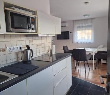 Godollo Maison | Nefelejcs Vendégház