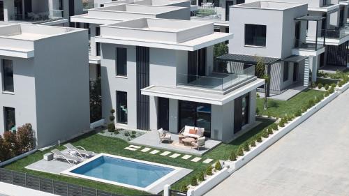 Paralia Ofryniou Appartement | Nefeli & Nefeli Luxury Residential Complexes