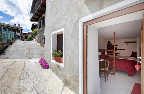 Villair-Amerique Appartement | Nel Cuore della Via Francigena