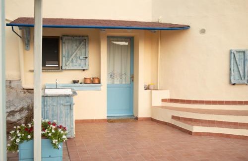 Bindua Appartement | Nel verde del Villaggio - Casetta Celeste