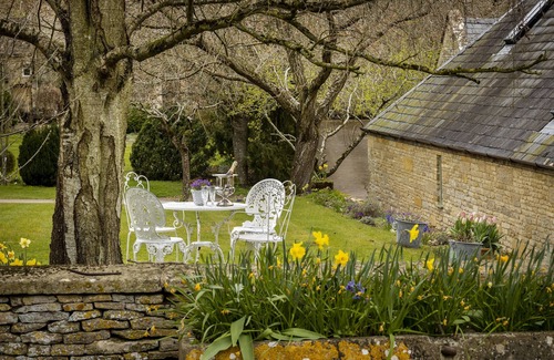 Bourton Maison | Nellies Barn est un ensemble de conversion de grange de qualité parmi les plus beaux paysages des Cotswolds.