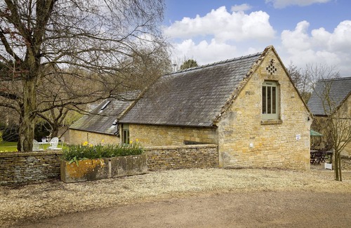 Bourton Maison | Nellies Barn est un ensemble de conversion de grange de qualité parmi les plus beaux paysages des Cotswolds.