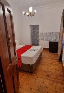 Ottery Appartement | Neo & Ruks Guest Houses Boston Belleville 5