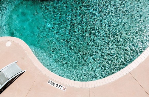 Clarksville Copropriété | Neon Cool with Pool, Clarksville by Downtown * FREE PARKING