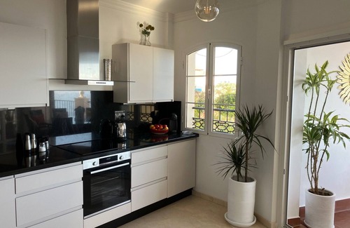 Urbanizacion Ladera del Mar Villa | NERJA Villa SUPERBE VUE MER, PISCINE, WIFI INCLUS ET AIR CON, CINEMA / SALLE DE JEUX