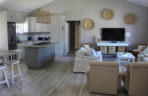 Voelklip Maison | Nest Egg Holiday Home Voëlklip