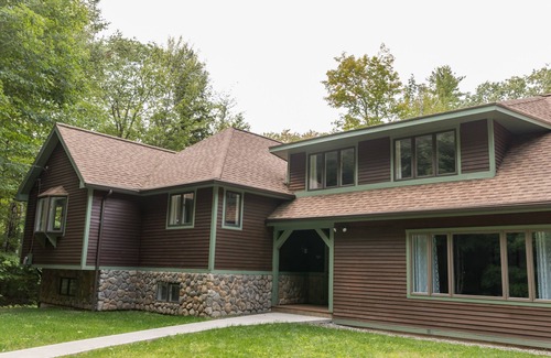 West Alton Maison | Juste remodelé. Niché entre le lac et Gunstock.