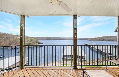 Kaiser Copropriété | Nestled In State Park - Views, Trails, Beaches & Pool!