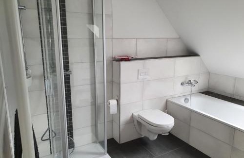 Plaaz Appartement | NEU! Ferienwohnung Walnusstraum