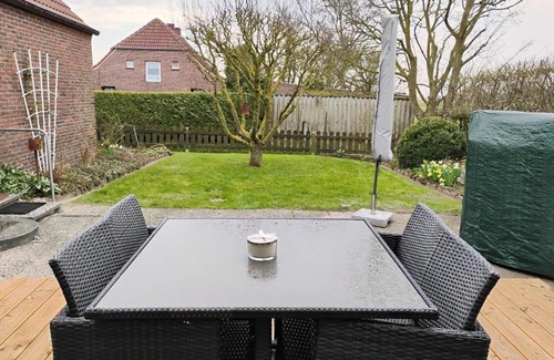 Dornum Appartement | NEU! Ferienwohnung Wiesenruh