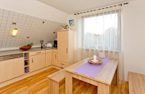 Toppenstedt Appartement | NEU! Ferienwohnung zum Wiesenblick