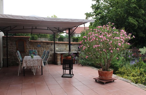 Theres Appartement | Cottage récemment rénové avec poêle à bois et terrasse avec jardin