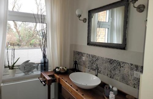 Finsterwalde Appartement | NEU! Stilvolle FeWo Finsterwalde
