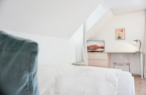 Ehrenbreitstein Appartement | NEU stylisches Apartment für 2 Personen in historischem Fachwerkhaus 4 Etage mit Blick auf Stadt & Festung