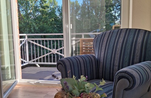 Eilsum Appartement | Neue 80qm Ferienwohnung für 4 Pers. + 2 Hunde mit Kamin, Balkon & Wasserblick