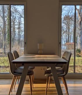 Bestensee Appartement | Neue moderne große Wohnung am See mit Terrasse, Garten, Einbauküche, Badewanne, Dusche, nähe Berlin