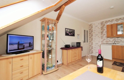 Ostseebad Kuhlungsborn Appartement | Neue Reihe 118 WE 2: friendly and cozy 3-room apartment with south-facing balcony