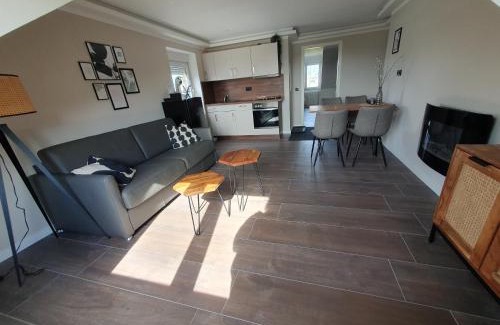 Schwerin Appartement | Neumühler Hof- stilvolle Ferienwohnung "Lisa", kostenfreie Parkplätze und Netflix