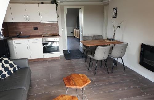 Schwerin Appartement | Neumühler Hof- stilvolle Ferienwohnung "Lisa", kostenfreie Parkplätze und Netflix