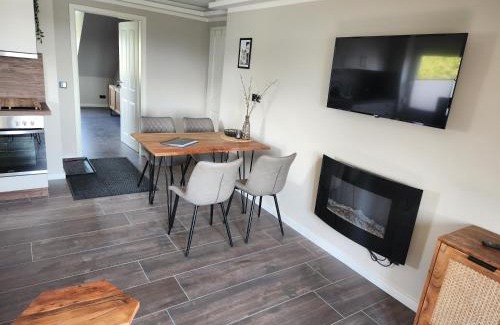 Schwerin Appartement | Neumühler Hof- stilvolle Ferienwohnung "Lisa", kostenfreie Parkplätze und Netflix