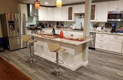 Pleasant Hill Maison | NEW 1,200sf Cons. Modern, Open Floor Plan, Comfort