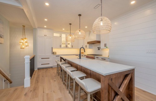North End Copropriété | NEW! "1413 Sand Castle" Ocean Front Condo on Boardwalk, Pool, Elev., Sleeps 19