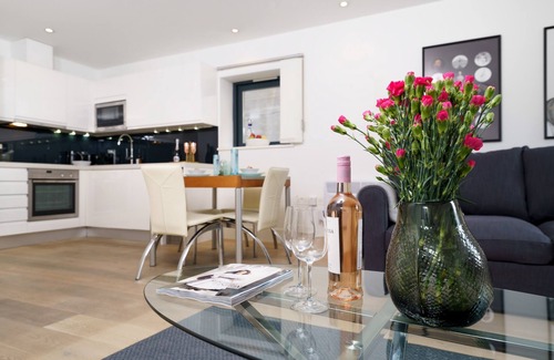 Covent Garden Appartement | New! 1Bedr/3 Beds/1 Bath Covent Garden