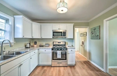 South Arlington Maison | NEW! ~1mi AT&T Stadium, Globe Life Field, Golf, Six Flags, UTA, DownTown