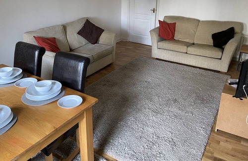 Gullane Appartement | NEW!! 2 Bed 2 Bath in Gullane with Parking