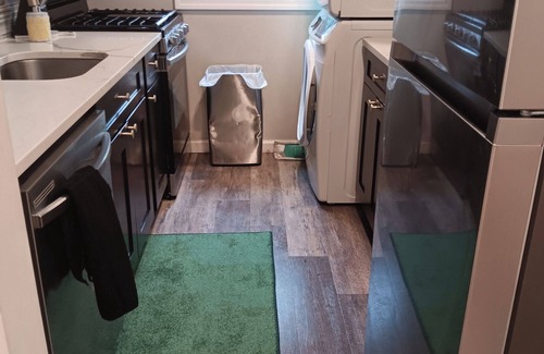 Central Islip Copropriété | New 2-bedroom condo with all amenities, Central Islip