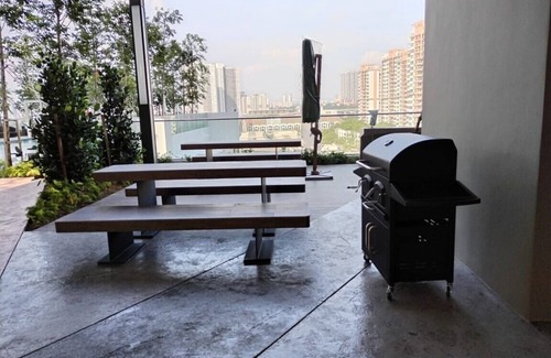 Kampung Haji Abdullah Hukum Copropriété | New 3-bedroom condo with 600 sq ft terrace viewing Kuala Lumpur City,