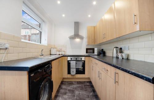 Spennymoor Maison | NEW! 3-Bedroom Homey Vibes in Stratton, Sleeps 6